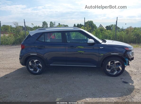 KMHRC8A39MU105040 2021 HYUNDAI VENUE Синий Вид задней части салона