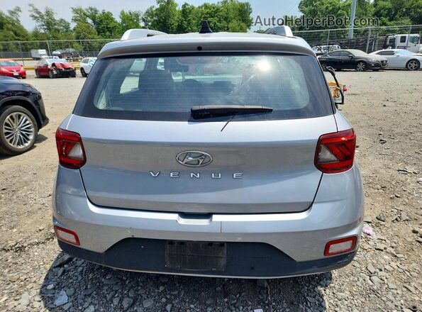 KMHRC8A39MU109718 2021 HYUNDAI VENUE Серебряный Вид сзади