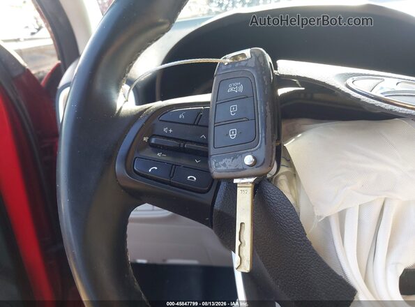 KMHRC8A39MU120301 2021 HYUNDAI VENUE Красный Вид панели приборов