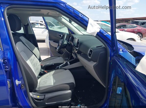 KMHRC8A39RU323132 2024 HYUNDAI VENUE Blue წინა სალონის ხედი