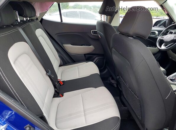 KMHRC8A39SU375611 2025 HYUNDAI VENUE Blue Widok wnętrza z tyłu