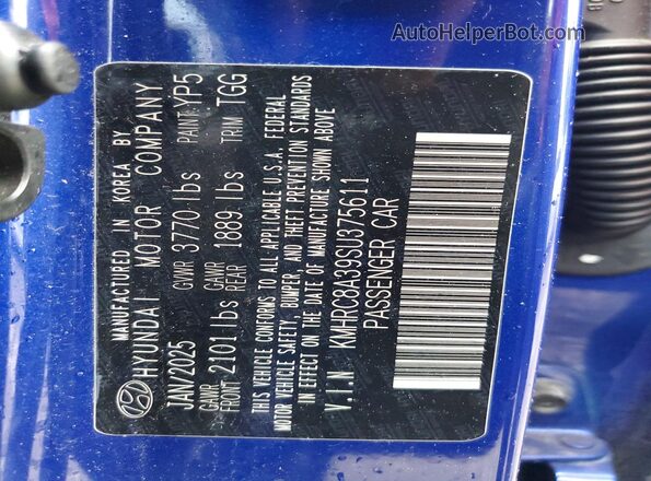 KMHRC8A39SU375611 2025 HYUNDAI VENUE Blue Widok naklejki z numerem VIN