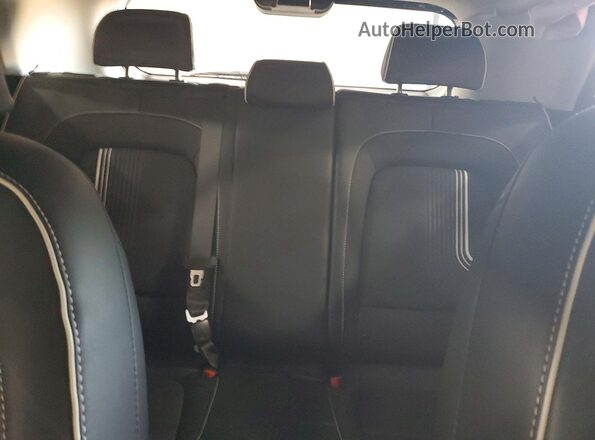 KMHRC8A39SU382512 2025 HYUNDAI VENUE White Հետևի նստատեղերի տեսք