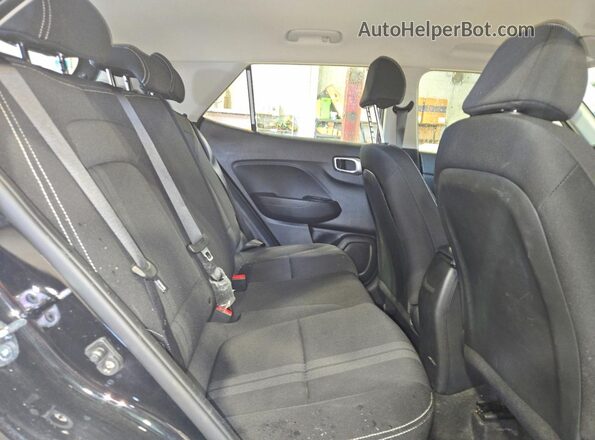 KMHRC8A39SU398435 2025 HYUNDAI VENUE Black უკანა სალონის ხედი