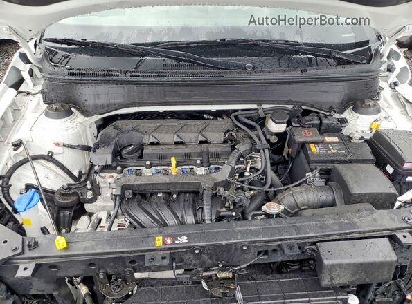 KMHRC8A39TU422900 2026 HYUNDAI VENUE White Vista del compartimento del motor