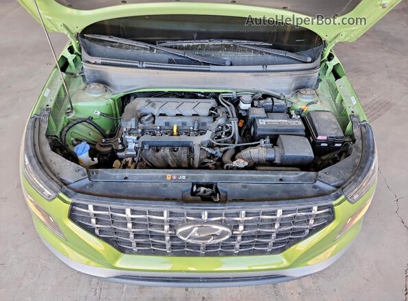 KMHRC8A3XNU178502 2022 HYUNDAI VENUE Green ძრავის განყოფილების ხედი