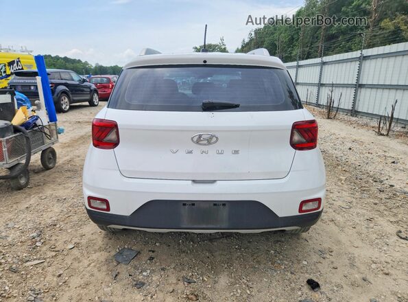 KMHRC8A3XPU209735 2023 HYUNDAI VENUE Белый Вид сзади