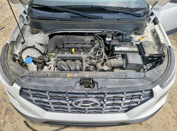 KMHRC8A3XPU209735 2023 HYUNDAI VENUE Белый Вид задней части салона