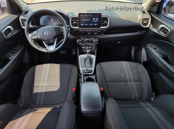 KMHRC8A3XPU209735 2023 HYUNDAI VENUE Белый Вид панели приборов