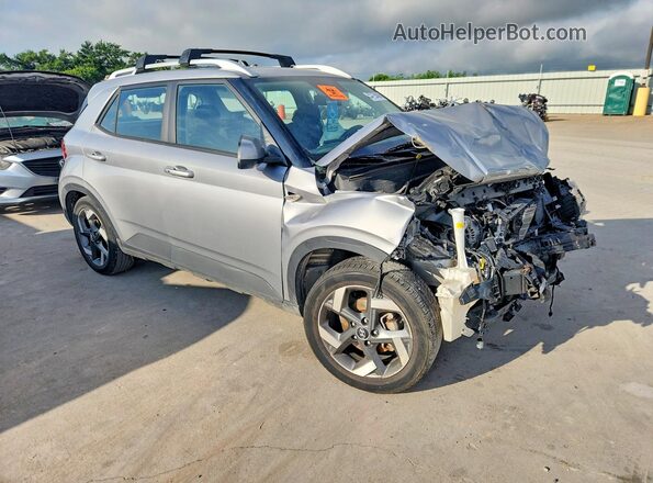 KMHRC8A3XRU327481 2024 HYUNDAI VENUE Silver Առջևի աջ
