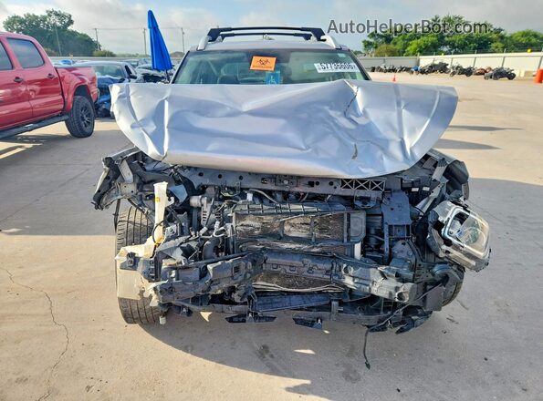 KMHRC8A3XRU327481 2024 HYUNDAI VENUE Silver Դիմացի տեսք