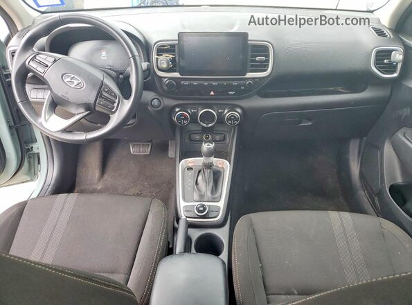 KMHRC8A3XSU356498 2025 HYUNDAI VENUE Green წინა პანელის ხედი