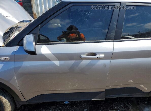 KMHRC8A3XSU409393 2025 HYUNDAI VENUE Silver Սալոնի դիմացի տեսք