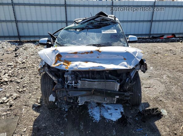 KMHRC8A3XSU409393 2025 HYUNDAI VENUE Silver Դիմացի տեսք