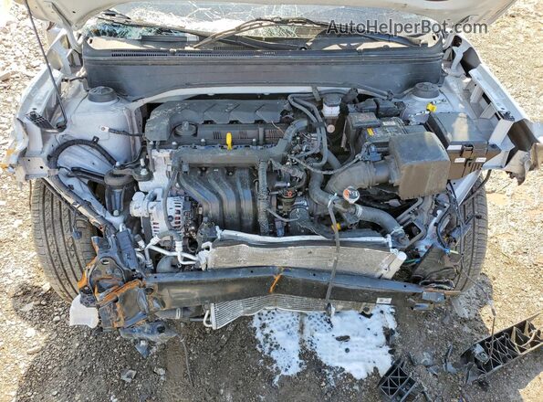 KMHRC8A3XSU409393 2025 HYUNDAI VENUE Silver Սալոնի հետևի տեսք