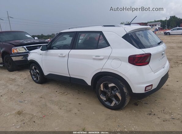 KMHRC8A3XTU455775 2026 HYUNDAI VENUE White Սալոնի 360 աստիճան տեսք