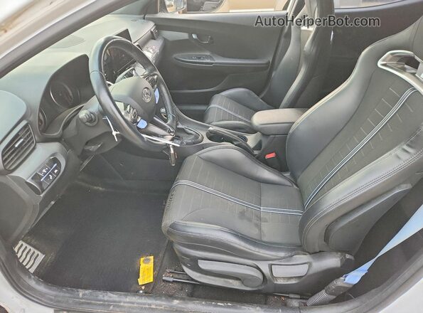 KMHT36AHXMU010685 2021 HYUNDAI VELOSTER White წინა სალონის ხედი