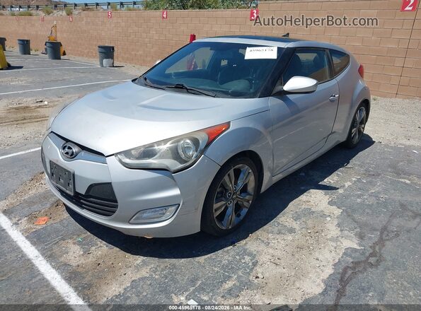KMHTC6AD0GU285449 2016 HYUNDAI VELOSTER Silver Vista tres cuartos delantera izquierda