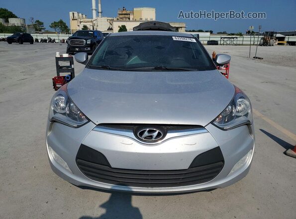KMHTC6AD0HU319424 2017 HYUNDAI VELOSTER Silver წინა ხედი