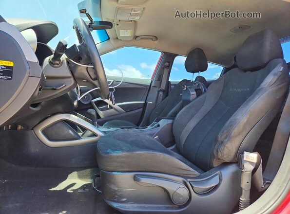 KMHTC6AD2GU265820 2016 HYUNDAI VELOSTER Red Вид салону спереду