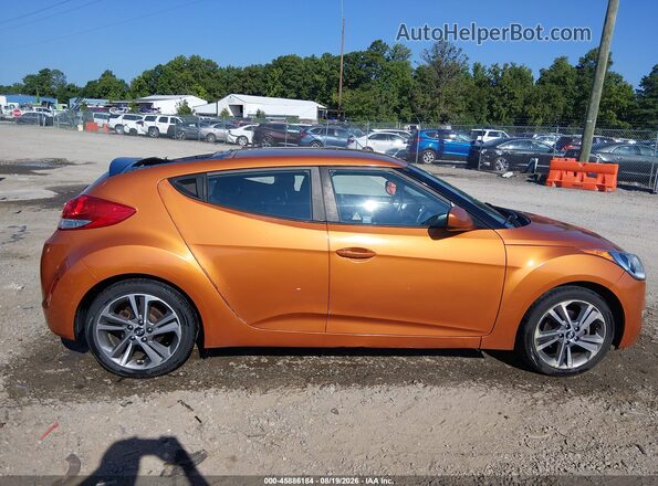 KMHTC6AD3HU308353 2017 HYUNDAI VELOSTER Оранжевый Вид задней части салона