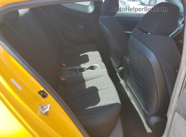 KMHTC6AD4GU248467 2016 HYUNDAI VELOSTER Yellow უკანა სავარძლების ხედი