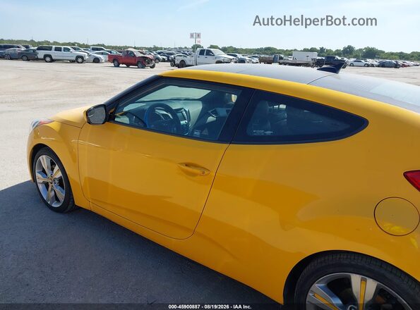 KMHTC6AD4GU253104 2016 HYUNDAI VELOSTER Желтый Вид спереди