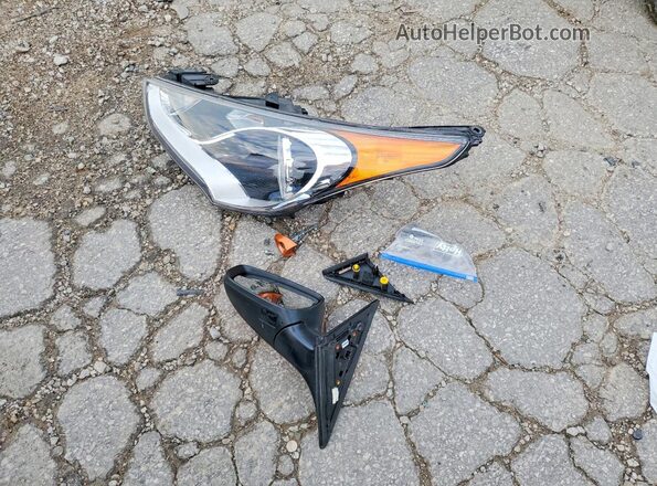 KMHTC6AD5HU309844 2017 HYUNDAI VELOSTER Orange ძრავის განყოფილების ხედი