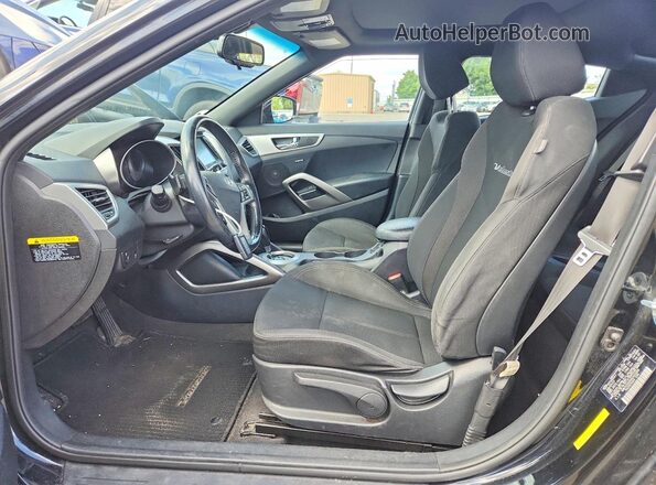 KMHTC6AD6HU323395 2017 HYUNDAI VELOSTER Black წინა სალონის ხედი