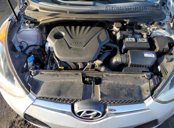 KMHTC6AD9HU321947 2017 HYUNDAI VELOSTER Silver Вид задньої частини салону