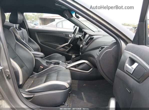 KMHTC6AE0GU262651 2016 HYUNDAI VELOSTER Серый Вид салона спереди