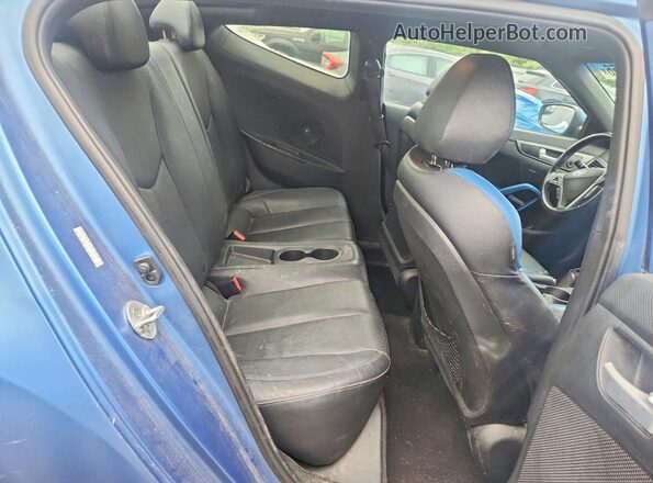 KMHTC6AE2GU257645 2016 HYUNDAI VELOSTER Blue Widok tylnych siedzeń