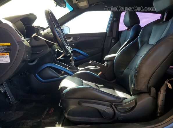 KMHTC6AE3GU265026 2016 HYUNDAI VELOSTER Blue წინა სალონის ხედი