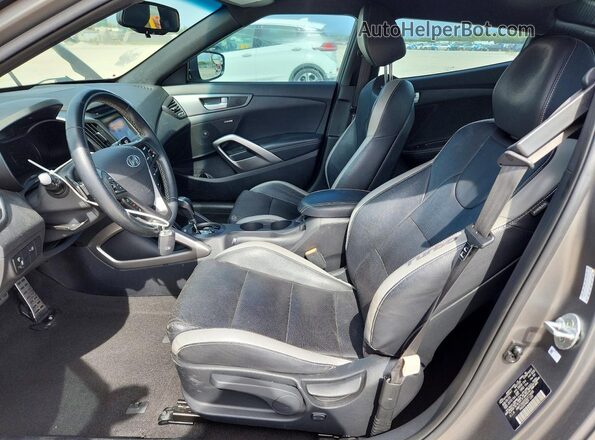 KMHTC6AE6GU272438 2016 HYUNDAI VELOSTER Gray წინა სალონის ხედი