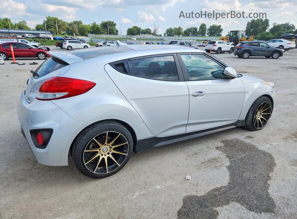 KMHTC6AE7GU275512 2016 HYUNDAI VELOSTER Silver Задня права чверть