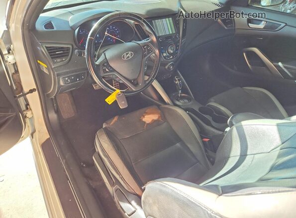 KMHTC6AE8HU310320 2017 HYUNDAI VELOSTER White Առջևի վահանակի տեսք