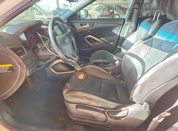 KMHTC6AE8HU310320 2017 HYUNDAI VELOSTER White Սալոնի դիմացի տեսք