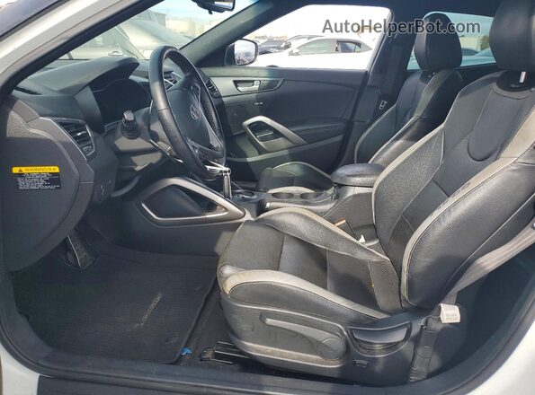 KMHTC6AEXGU304100 2016 HYUNDAI VELOSTER White Vista interior delantera
