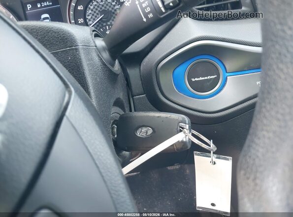KMHTG6AF3KU017803 2019 HYUNDAI VELOSTER Red Вид панелі приладів