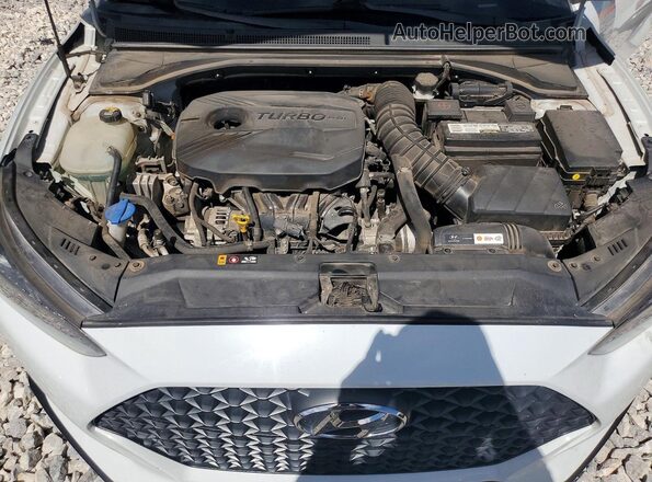 KMHTH6AB2KU012733 2019 HYUNDAI VELOSTER White Rear interior view