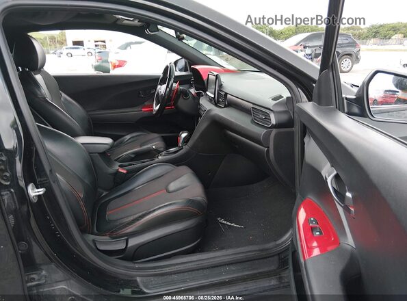 KMHTH6ABXKU020157 2019 HYUNDAI VELOSTER Черный Вид салона спереди