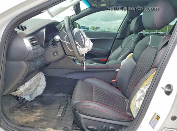 KMTG34SC5RU138953 2024 GENESIS G70 White Front interior view