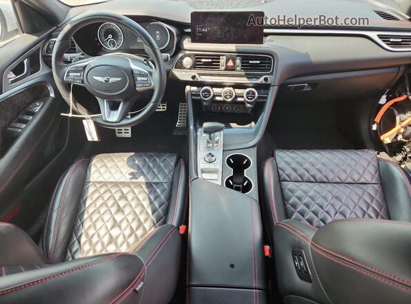 KMTG54TE0NU092159 2022 GENESIS G70 Gray Vista del salpicadero