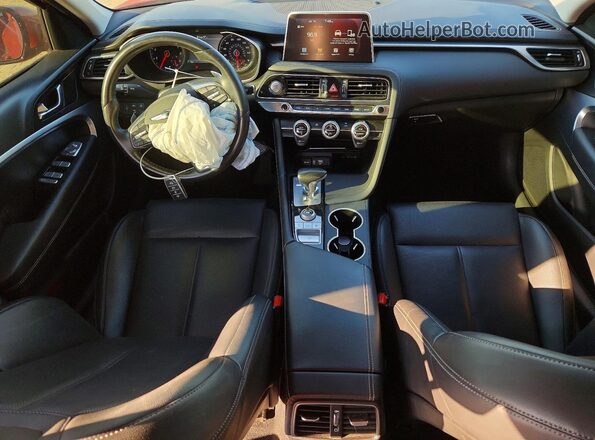 KMTG64LA1LU045844 2020 GENESIS G70 Красный Вид панели приборов