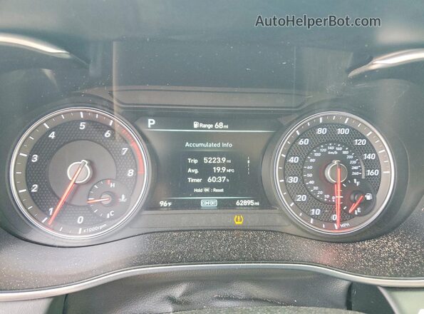 KMTG64LA5LU056636 2020 GENESIS G70 Red ხელსაწყოთა პანელის ხედი