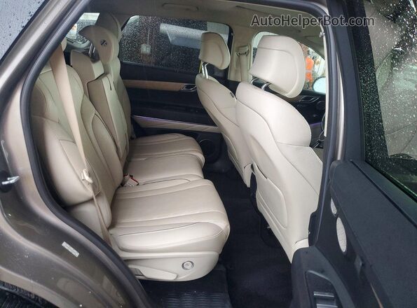 KMUHBDSB9MU040592 2021 GENESIS GV80 Tan Vista interior trasera