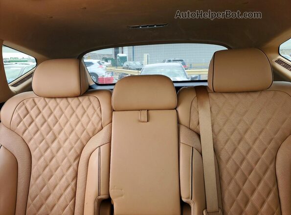 KMUHCESC2RU185346 2024 GENESIS GV80 White Rear seats view