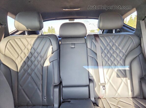 KMUHCESC4TU306076 2026 GENESIS GV80 White უკანა სავარძლების ხედი