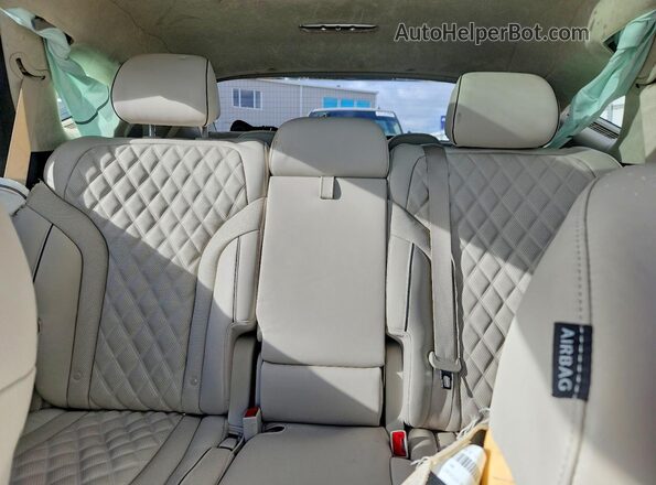 KMUHCESC5RU155225 2024 GENESIS GV80 White Widok tylnych siedzeń