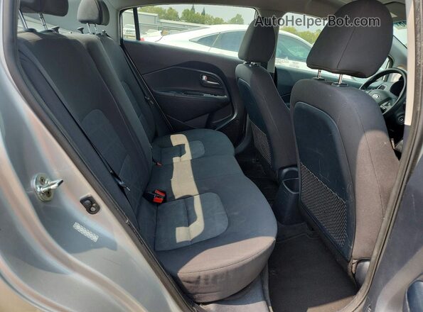 KNADM4A30H6026884 2017 KIA RIO Silver 